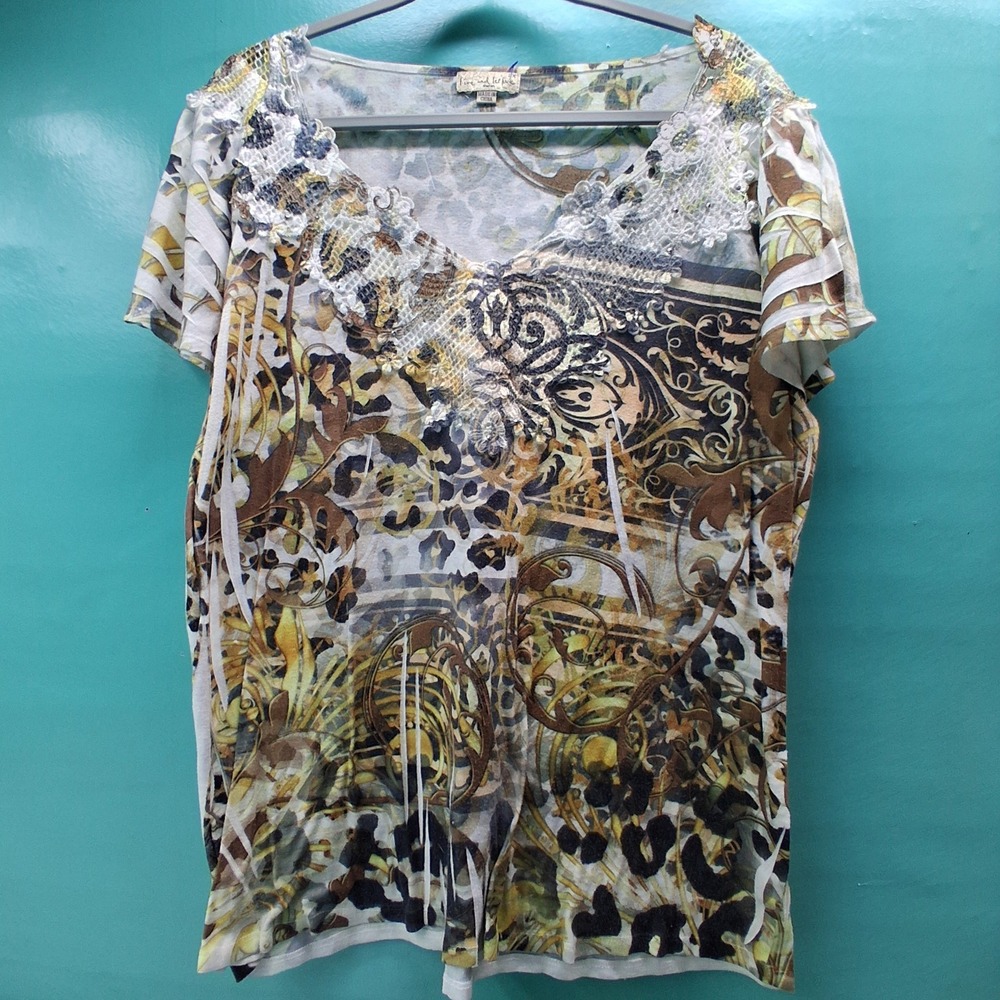 Live and Let Live Top 2X Leopard Baroque Lace Sequin Y2K Mobwife Boho Artsy Glam